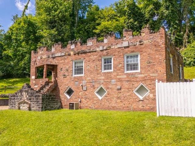 House for sale in Wheeling, West Virginia
