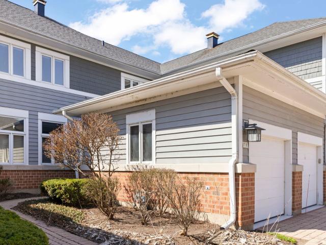 Condo for sale in Woodridge, Illinois