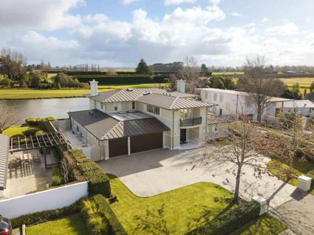 House for sale in Canterbury