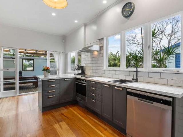 House for sale in Onehunga, Maungakiekie-Tāmaki