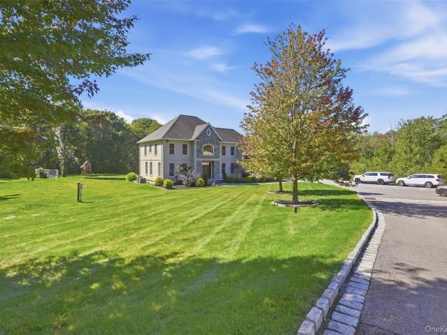 House for sale in Putnam Valley, New York