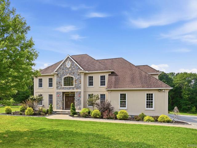 House for sale in Putnam Valley, New York