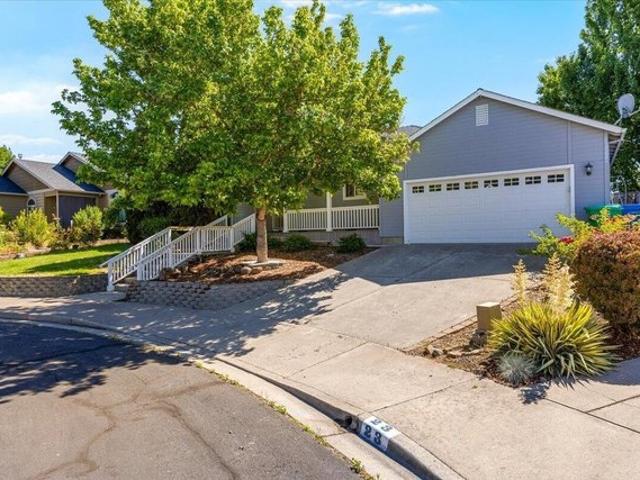 House for sale in Oregonia