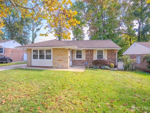 House for sale in Edison, Middlesex County