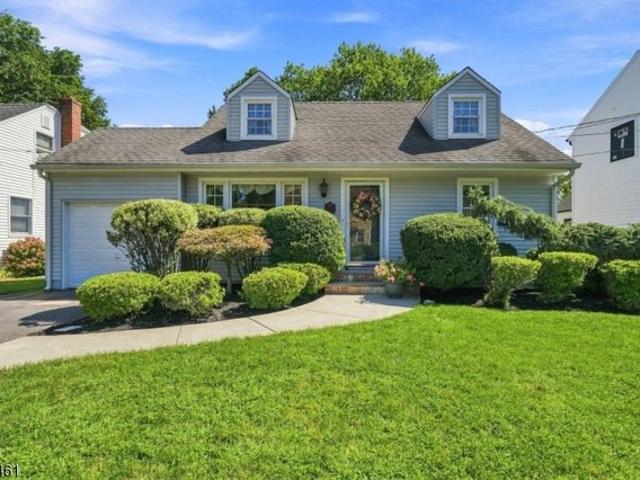 House for sale in Summit, New Jersey