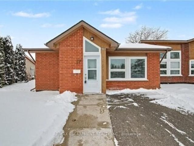 Condo for sale in Ancaster, Ontario