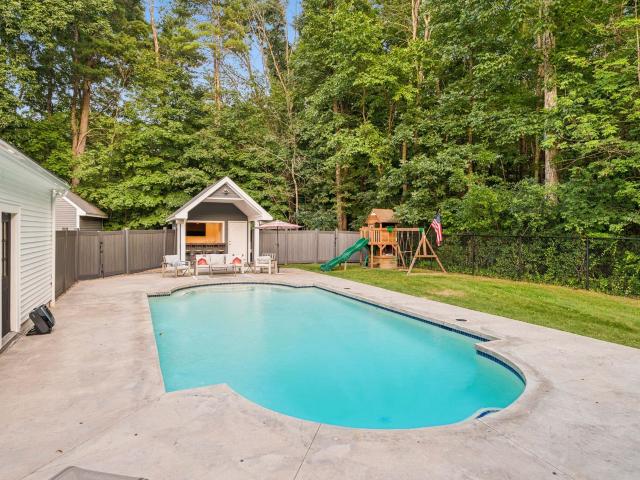House for sale in Greenland, Rockingham County