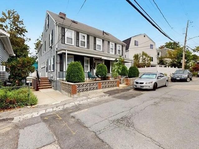 Townhouse for rent in Boston