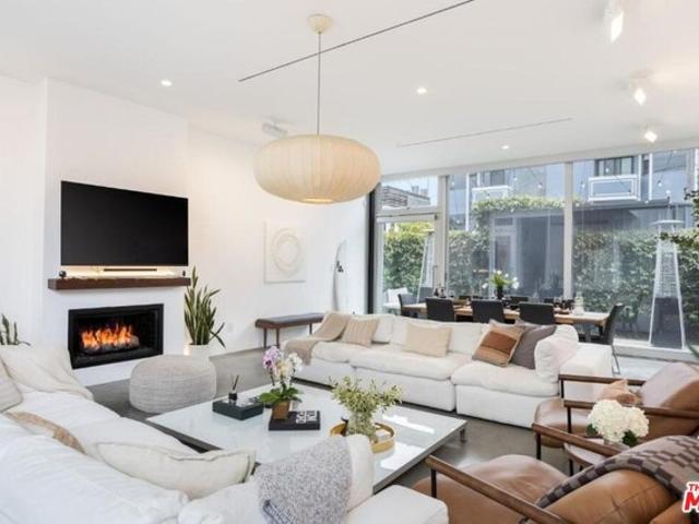 House for sale in Canoga Park, California