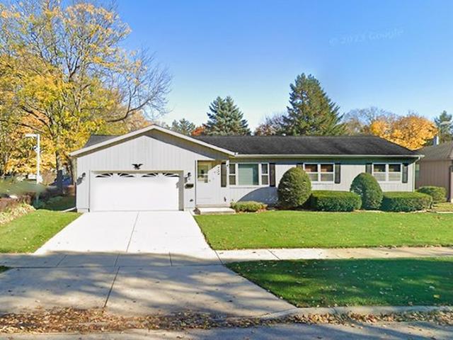 House for sale in Elgin, Illinois