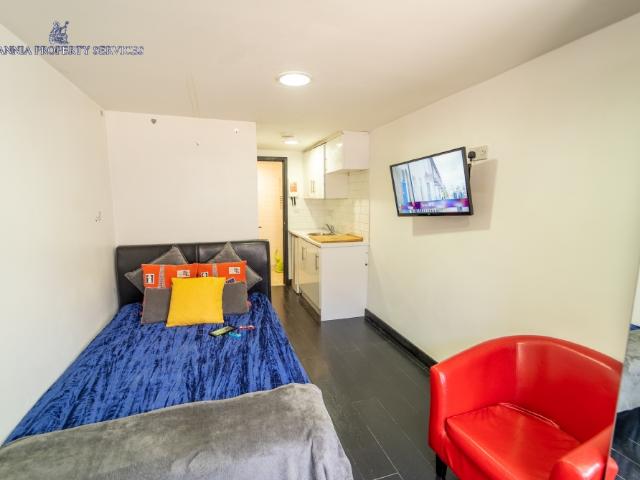 Studio for rent