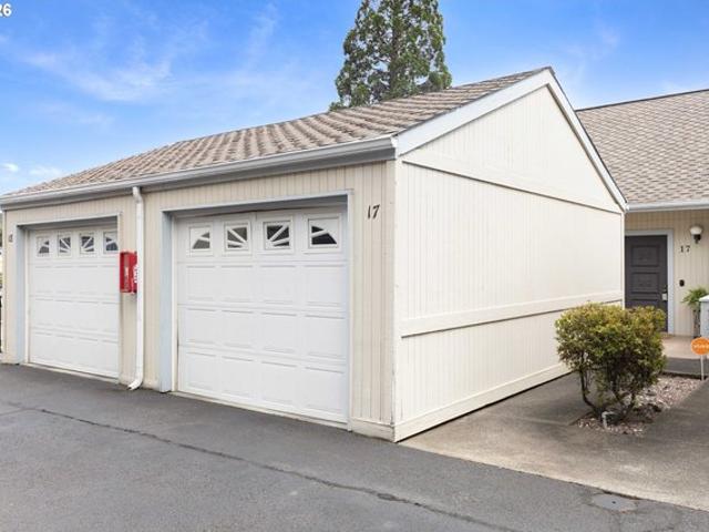 Condo for sale in Oregonia