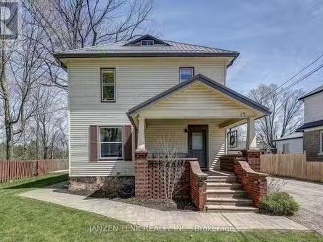 House for sale in Ontario