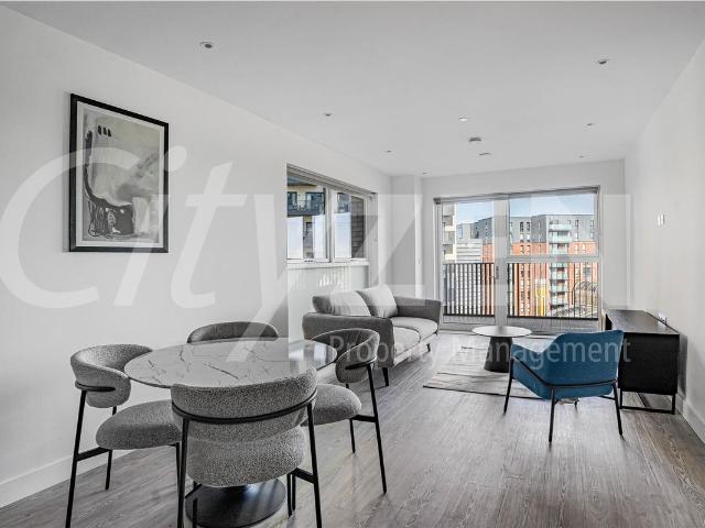 Apartment for rent in London Borough of Hounslow, Strand