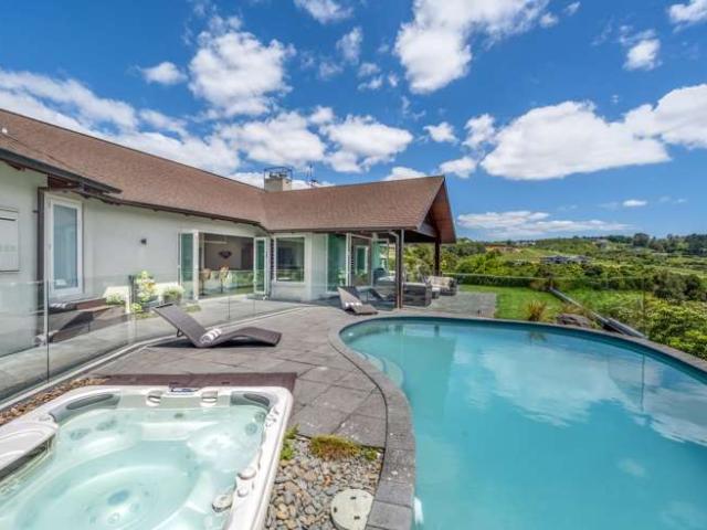 Property for sale in Awhitu