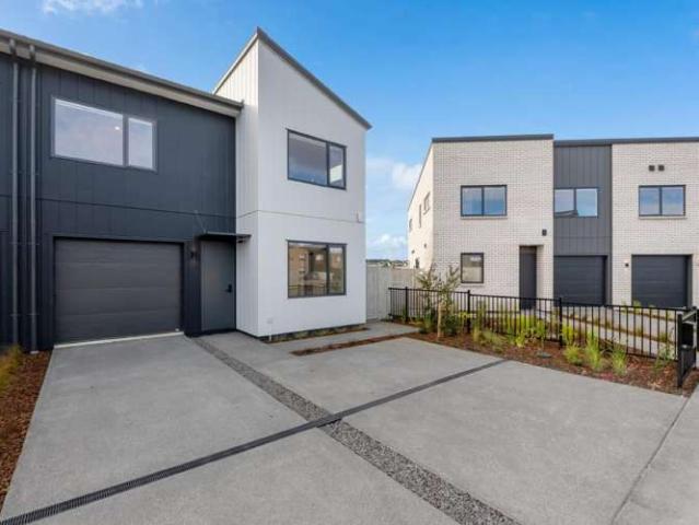 Townhouse for sale in Papakura