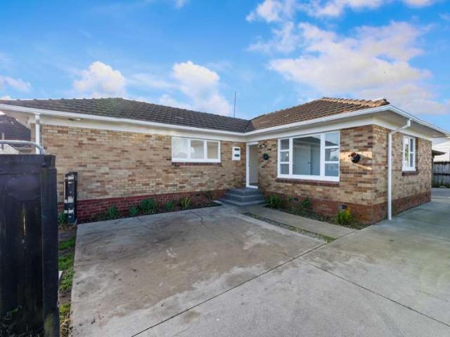 House for sale in Papakura