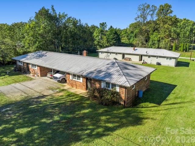 House for sale in Flat Rock, Henderson County
