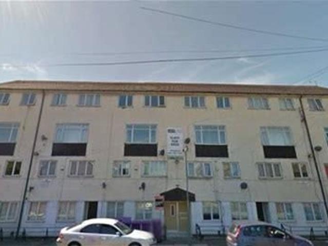Apartment for rent in Calderstones
