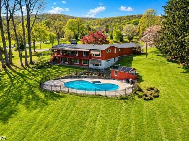 House for sale in Hackettstown, New Jersey