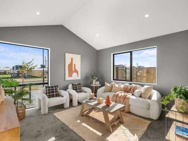 House for sale in Chaslands, Canterbury
