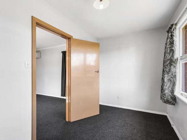 House for sale in Chaslands, Canterbury