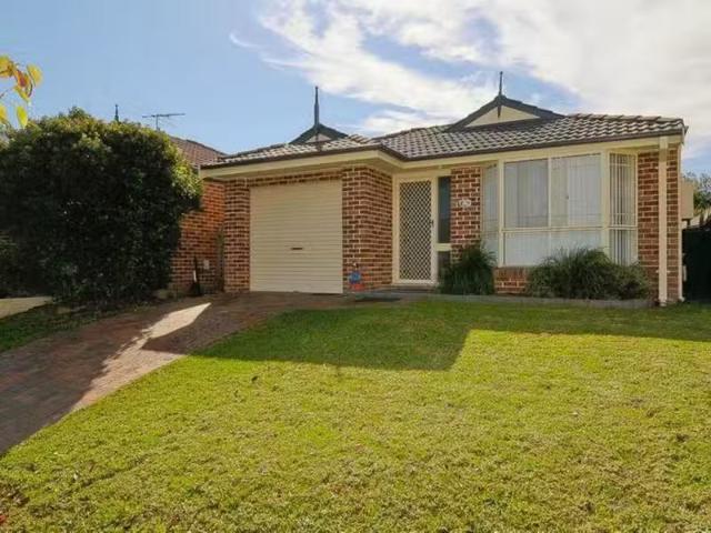 House for rent in Acacia Gardens