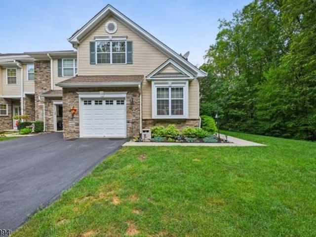 Townhouse for sale in Budd Lake, New Jersey