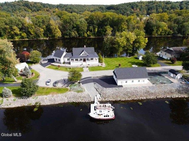 House for sale in Saratoga, New York