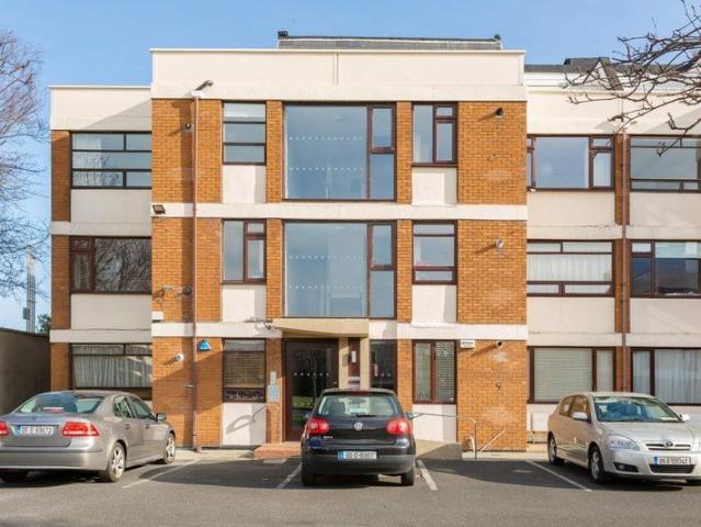Apartment to rent in Bluebell, North Tipperary