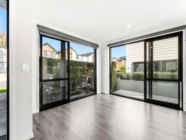 Townhouse for sale in Whangaparaoa