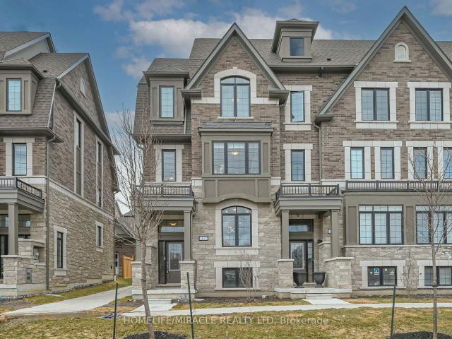 Townhouse for sale in Woburn, Ontario