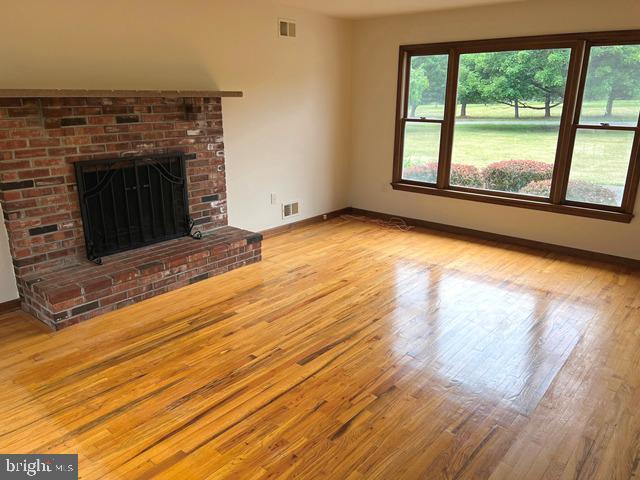 House for sale in Neshanic Station, New Jersey