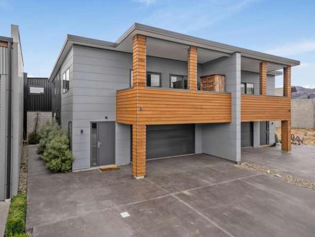 House for sale in Otakou