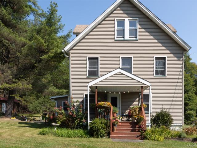 House for sale in Accord, New York