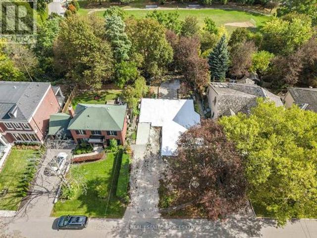 House for sale in Etobicoke Centre, Toronto