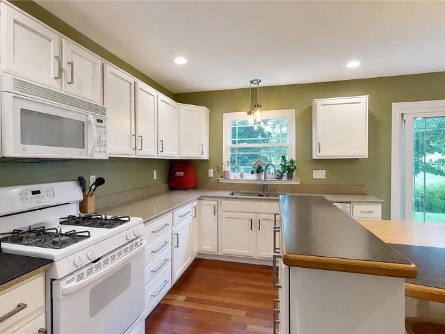 House for sale in Bowmansville, New York