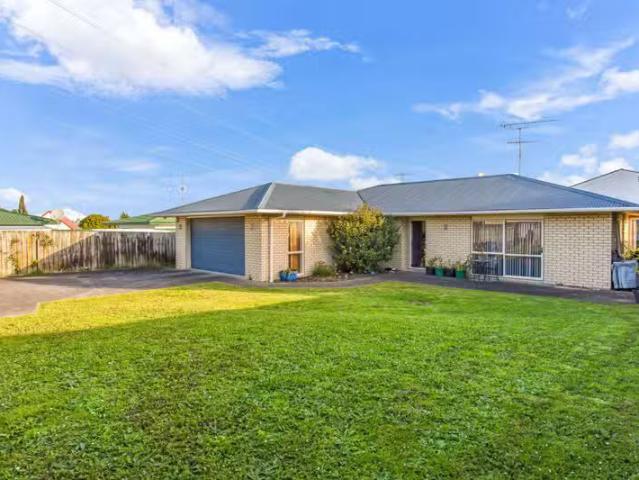 House for rent in Papakura