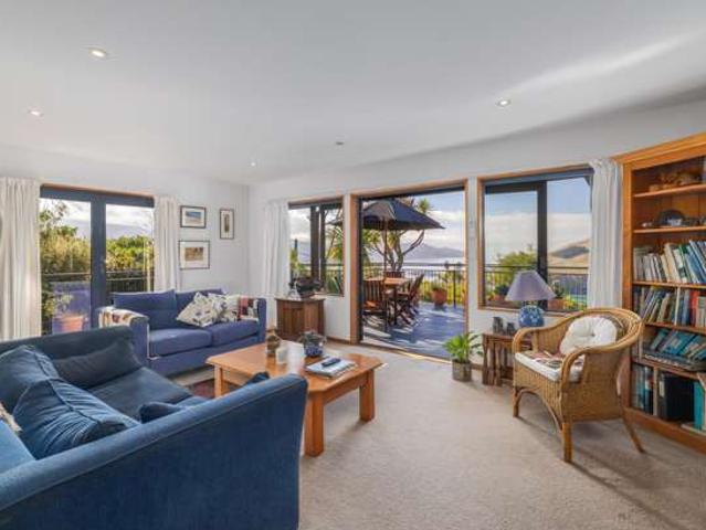 House for sale in Little Akaloa, Canterbury