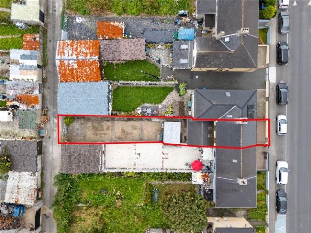 House for sale in Longford