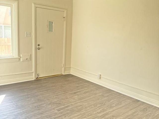 Apartment for rent in Canoga Park, California