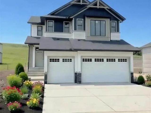 House for sale in Okotoks, Alberta