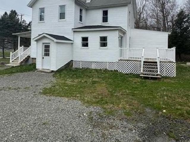 House for sale in Newfoundland, Pennsylvania