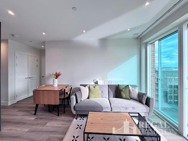 Apartment for rent in Blackheath Cator Estate, Greater London