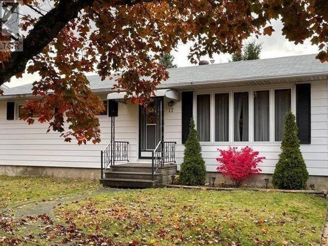 House for sale in Sault Sainte Marie, Ontario