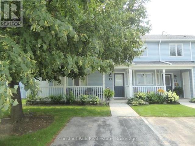 Townhouse for rent in Collingwood, Ontario