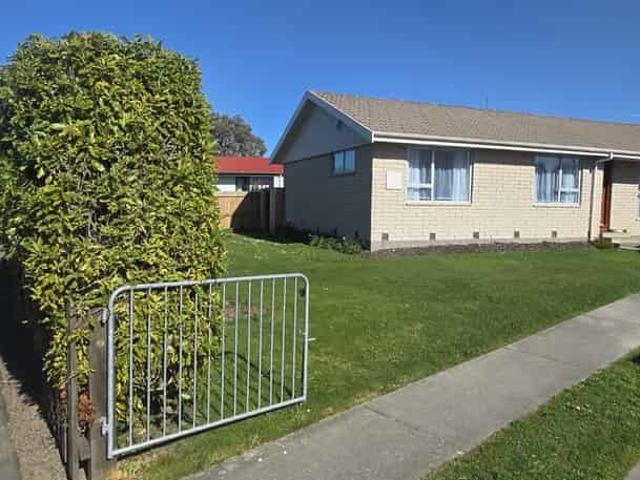 House for rent in Chaslands, Canterbury