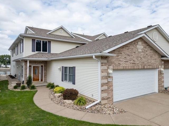 Townhouse for sale in Hampton, Illinois