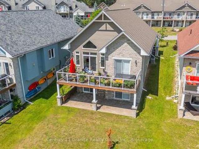 Condo for sale in Dysart Et Al., Ontario