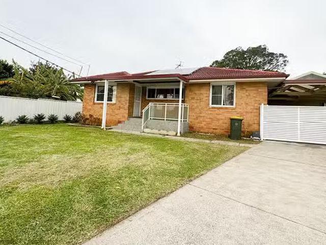 House for rent in Canley Heights, New South Wales